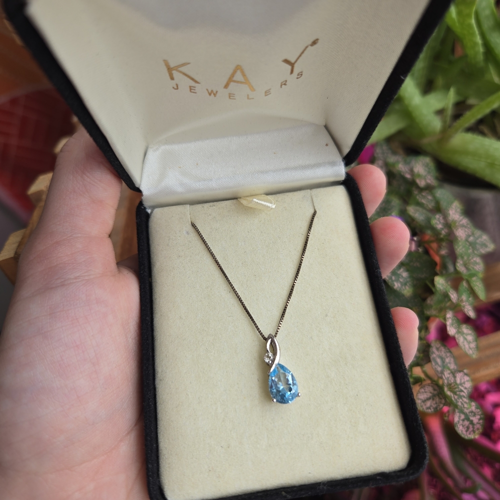 Kay Jewelers Blue Topaz Necklace